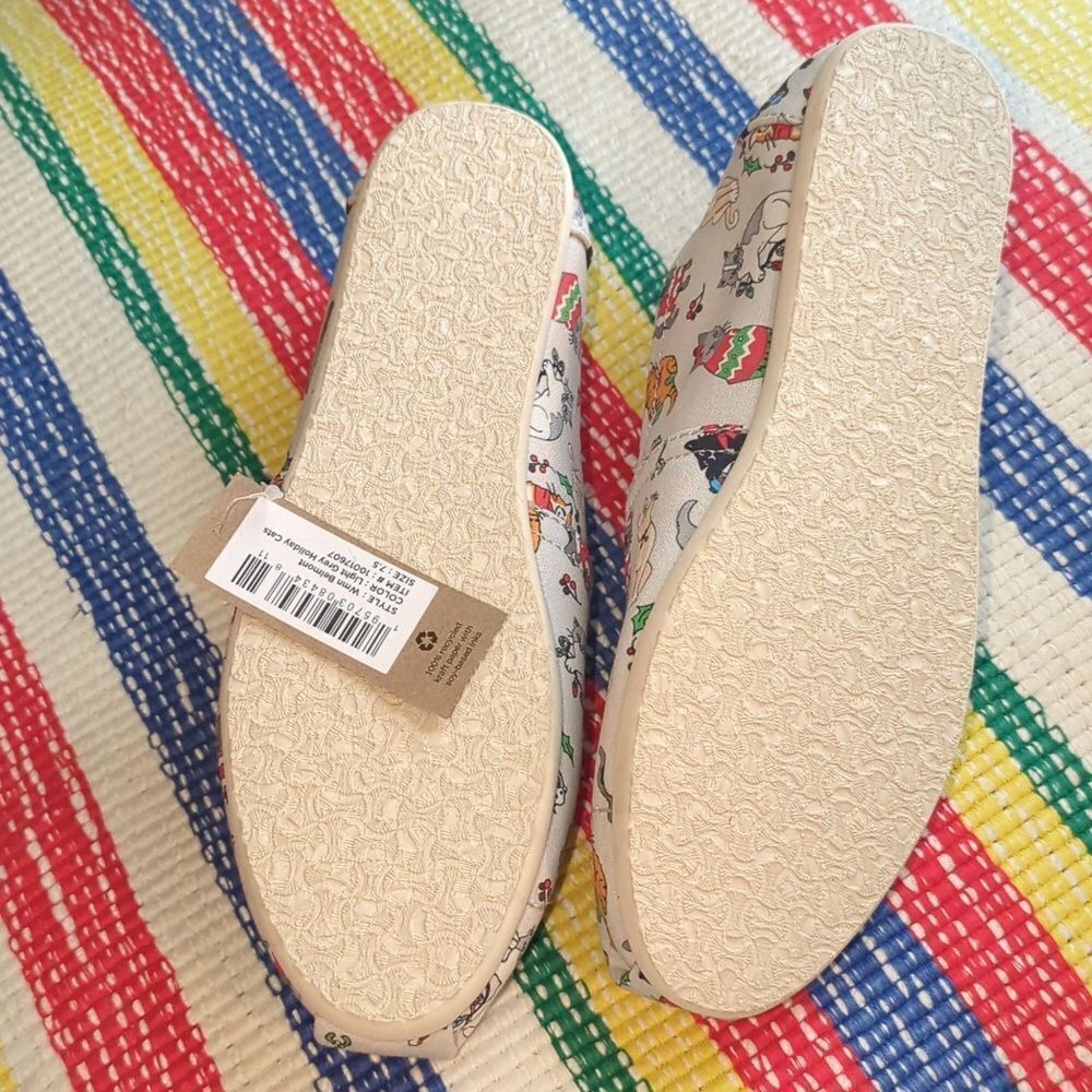 Tom's Holiday Christmas cat print shoes women's size 7.5 - Picture 6 of 12